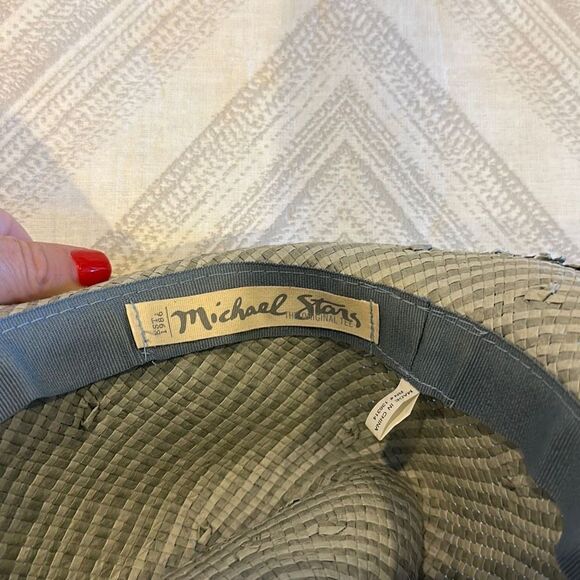 Michael Stars Grey & White Fedora Hat - Picture 6 of 6